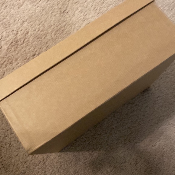 Christian Louboutin large box - Picture 2 of 4